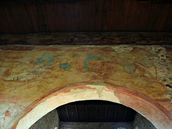 [Etimasia. Affresco nella chiesa di Santa Maria Foris Portas a Castelseprio]