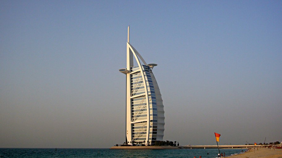 [L'Hotel Burj al Arab a Dubai]