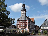 [Una caratteristica rathaus a Lorsch]