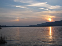 [Tramonto a Ternate sul lago di Comabbio, ben visibile un parelio]