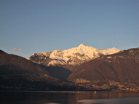 [Foto del Pizzo di Vogorno visto da San Nazzaro, sul Lago Maggiore]