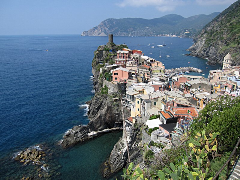 [Il paese di Vernazza nelle Cinque Terre]