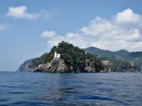 [Il promontorio di Portofino, con il faro]