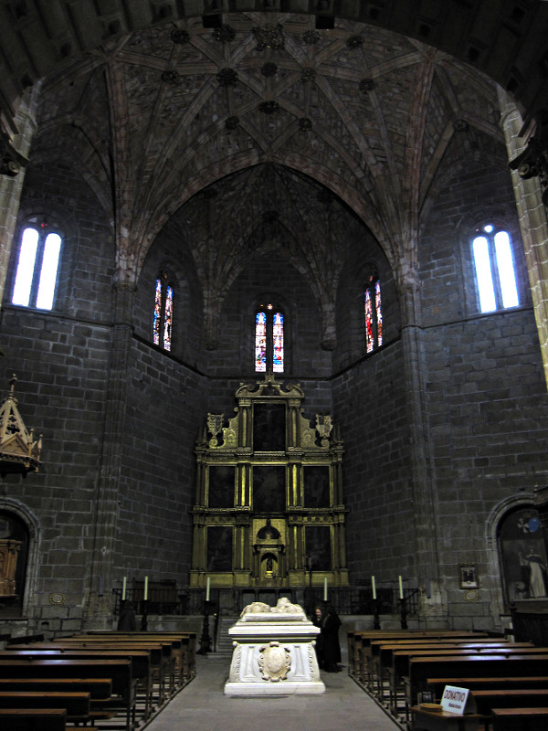[Interno gotico della Cappella di Mosén Rubí a Avila]