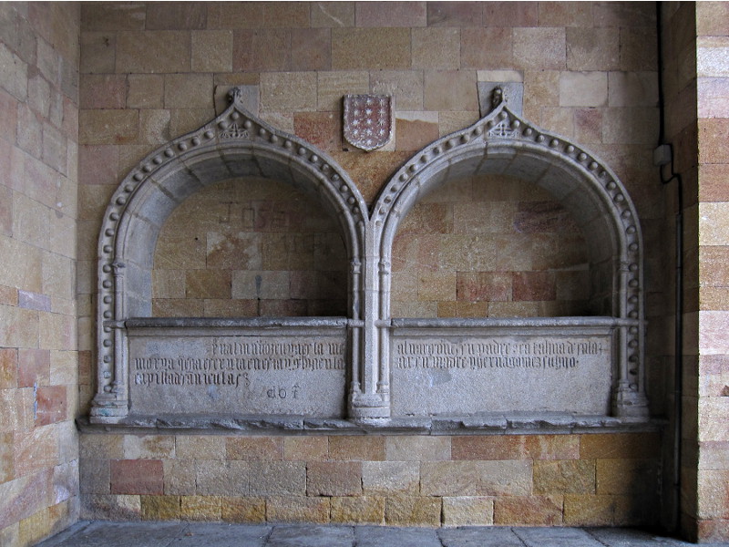 [Portico della basilica di San Vicente vista dalle mura di Avila]