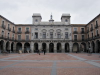 [Municipio di Avila, in Plaza del Mercado Chico]