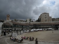 [Plaza Mayor a Chinchón]