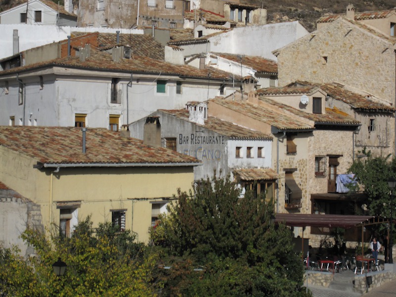 [Case in Calle Larga a Cuenca]