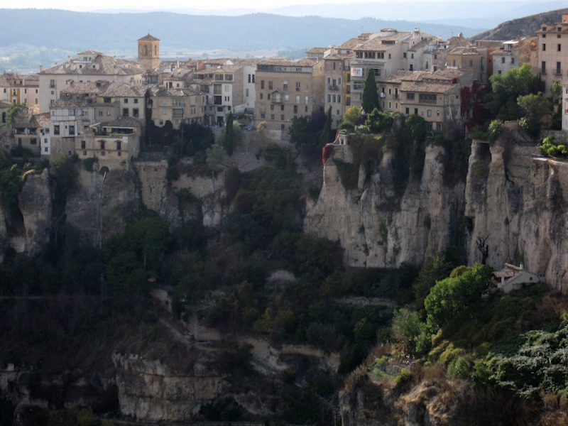 [Margine orientale della città di Cuenca, delimitato dalla gola del fiume Huécar]