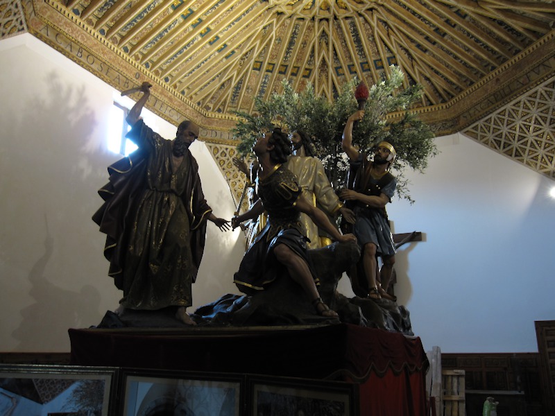 [Gruppo scultoreo del Prendimiento de Jesus nella chiesa di San Pedro a Cuenca]