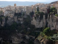 [Margine orientale della città di Cuenca, delimitato dalla gola del fiume Huécar]