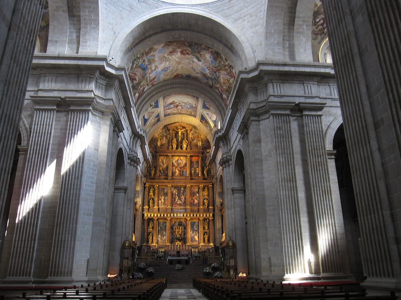 [Navata della basilica dell'Escorial]