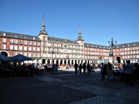 [Plaza Major a Madrid]