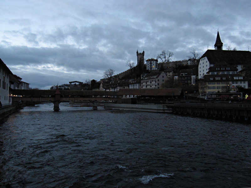 [Lo Spreuerbrücke, antico ponte sul Reuss a Lucerna]