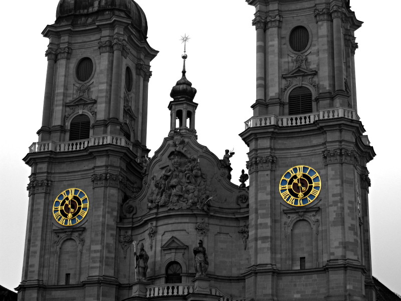 [Particolare della facciata barocca della Cattedrale di San Gallo]