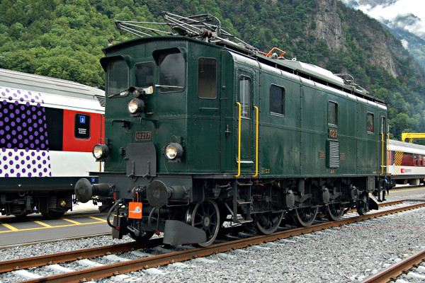 [Locomotiva elettrica Ae 3/5 10217 (Erstfeld, 4 giugno 2016)]