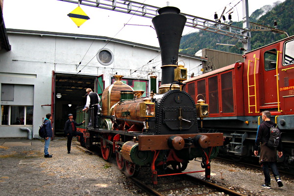 [Replica della locomotiva a vapore D 1/3 1 &laquo;Limmat&raquo; (Erstfeld, 4 giugno 2016)]