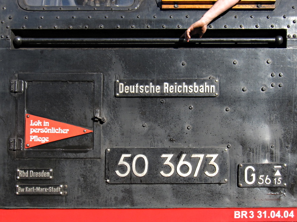 [Targhe della locomotiva a vapore Br. 50 3673 in sosta a Biasca
(20 ottobre 2012)]